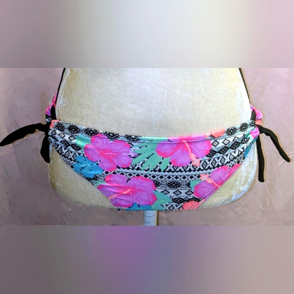 Tahiti  Bikini Bottoms Hawaiian Floral design with sinch tie side low rise sizeS